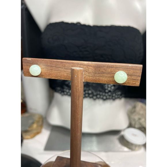 14k yellow gold green jade ball earrings